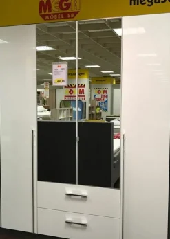 Armoire à portes battantes ESSENSA