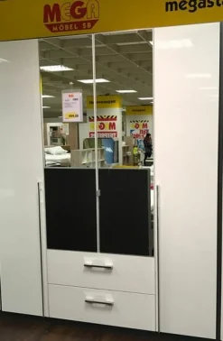 Armoire à portes battantes ESSENSA